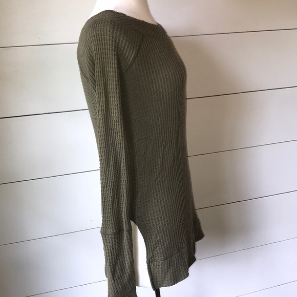 Free People Kate Thermal Top long sleeve in green - Picture 6 of 8